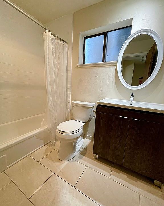 1st image of 834 Castro St APT 4