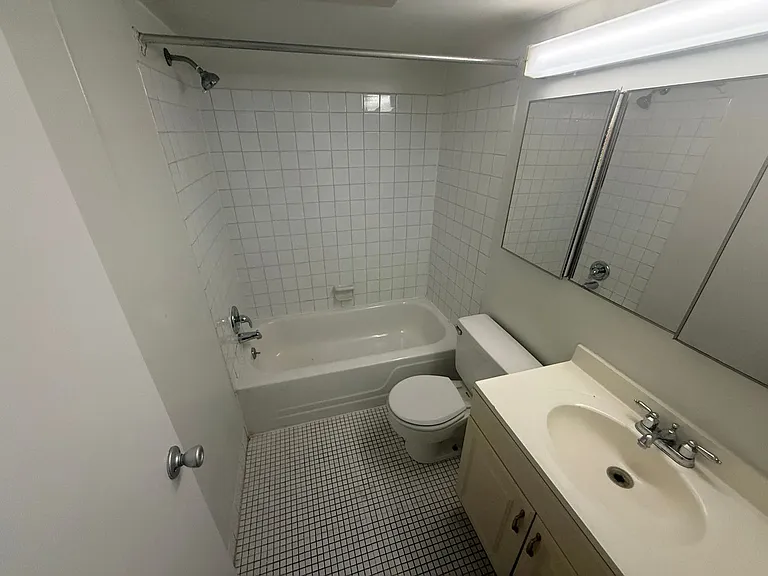 202 Stony Way — Photo 16