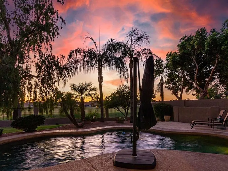 3530 S Meadows Dr — Photo 3