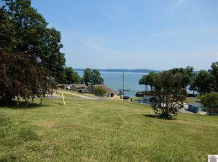 27 Paradise Point Rd, Gilbertsville, KY 42044
