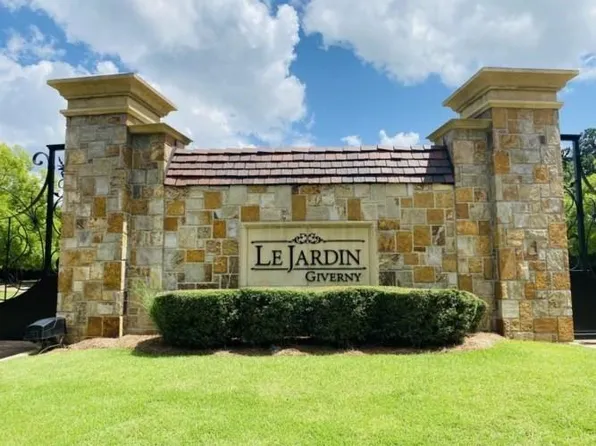 8372 Le Jardin Blvd, Fairburn, GA 30213