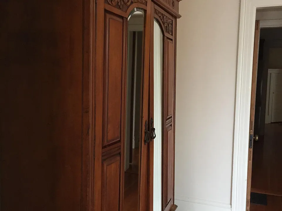 EntryStorage