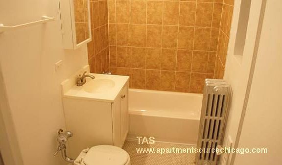 5th image of 2704 N Sawyer Ave APT 310