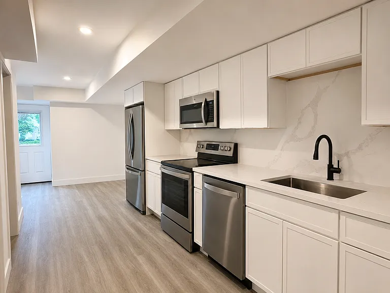 531 Bennington St #1 — Photo 1
