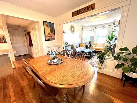3 bed, 1.0 bath, $3,900 — Photo 3
