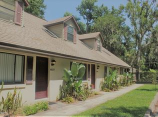 1607 Spring Garden Ct, Holly Hill, FL 32117