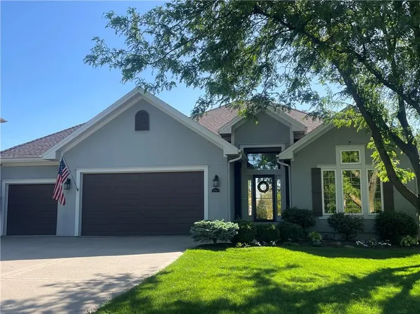 1923 NE 104th Ter, Kansas City, MO 64155