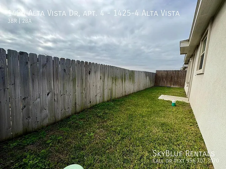 1425 Alta Vista Dr #4 — Photo 16