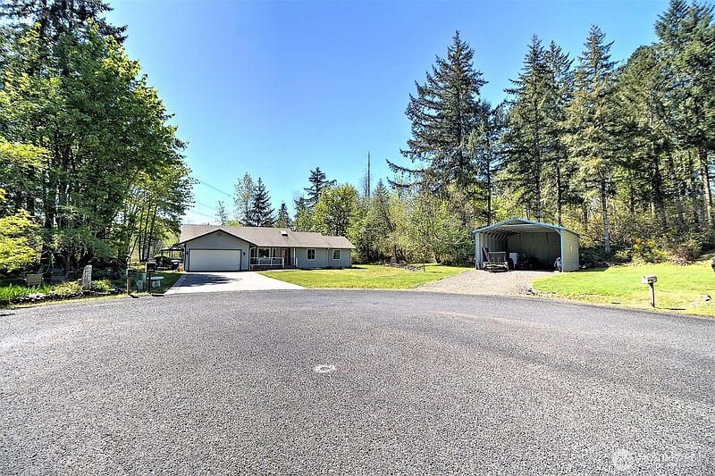 2nd image of 8219 Ethan Lane SW