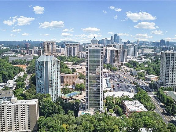 2nd image of 2828 Peachtree Rd NW APT 1002