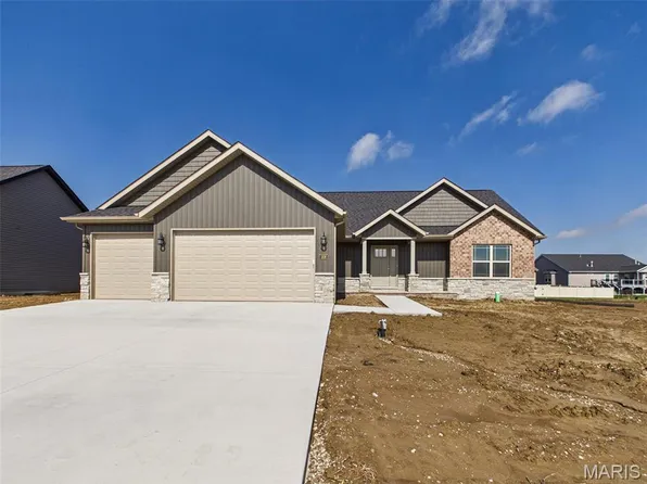 308 George Bush Blvd, Troy, IL 62294