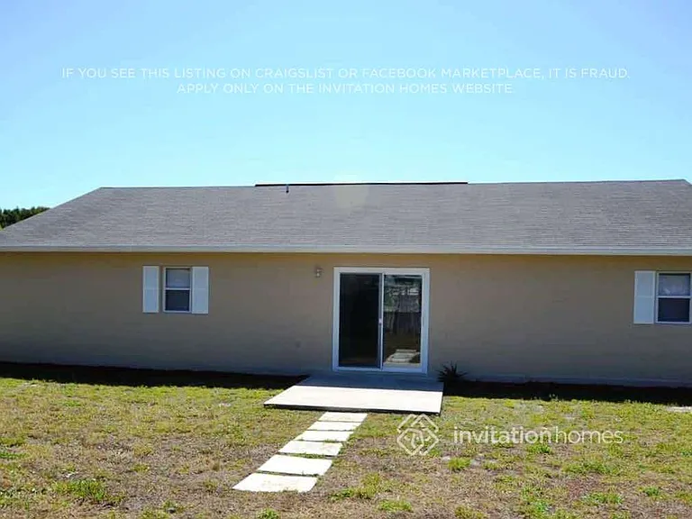 782 Superior St — Photo 3