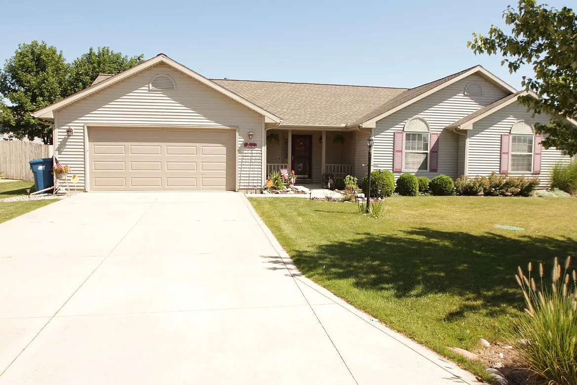 4002 Crail Rd photo 1