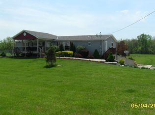 20921 Wood Rd, Leavenworth, KS 66048