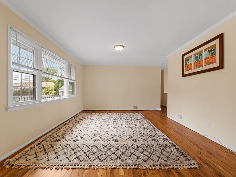 7 Kroll St — Photo 10