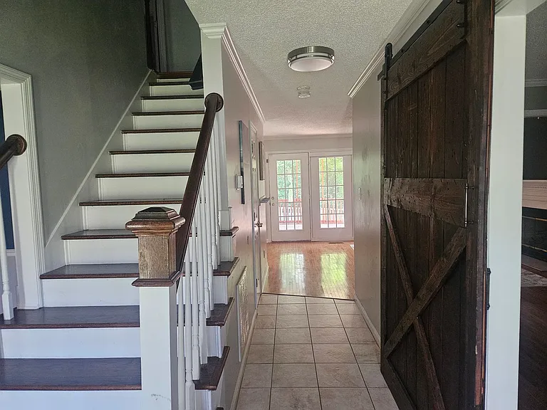 734 Concord Farms Ln — Photo 3