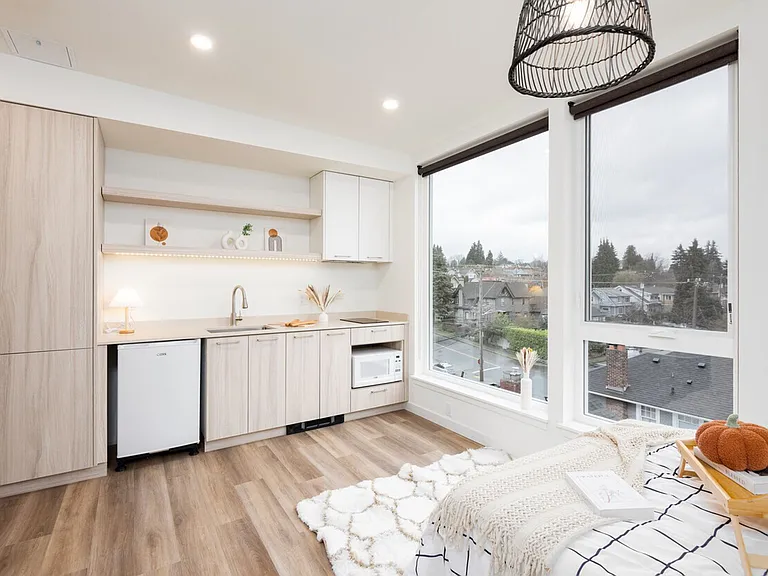 Greta Apartments | Private Kitchen Studio near UW — Photo 2
