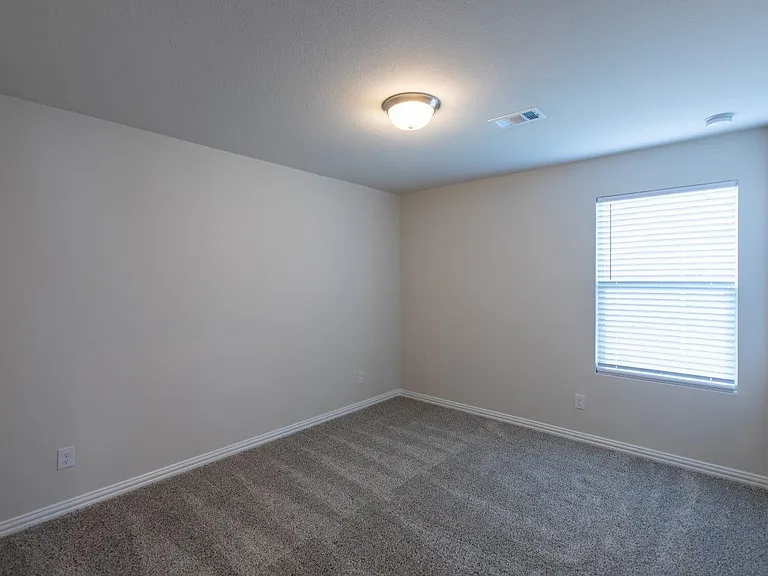 1604 Mineral Point Pl — Photo 32