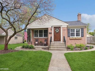 132 Iroquois Dr, Clarendon Hills, IL, 60514