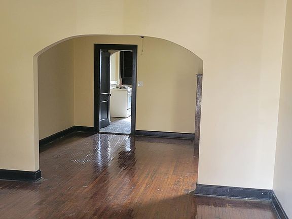 2nd image of 1101 20th Ave