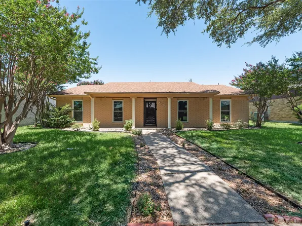 8515 Baumgarten Dr, Dallas, TX 75228
