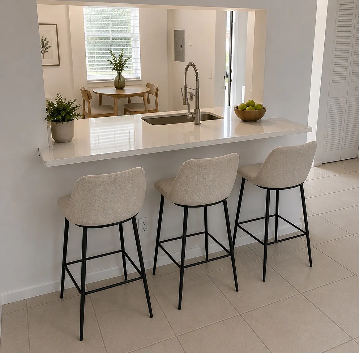 2 bed, 1000 sqft, $2,100 — Photo 1
