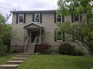 31 Schueler Rd, Chester, NY 10918