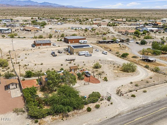 4th image of 7680 N Sky View Dr