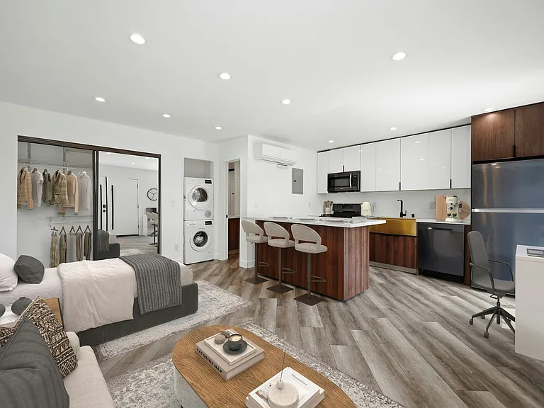 6307 Elgin St #1 — Photo 4