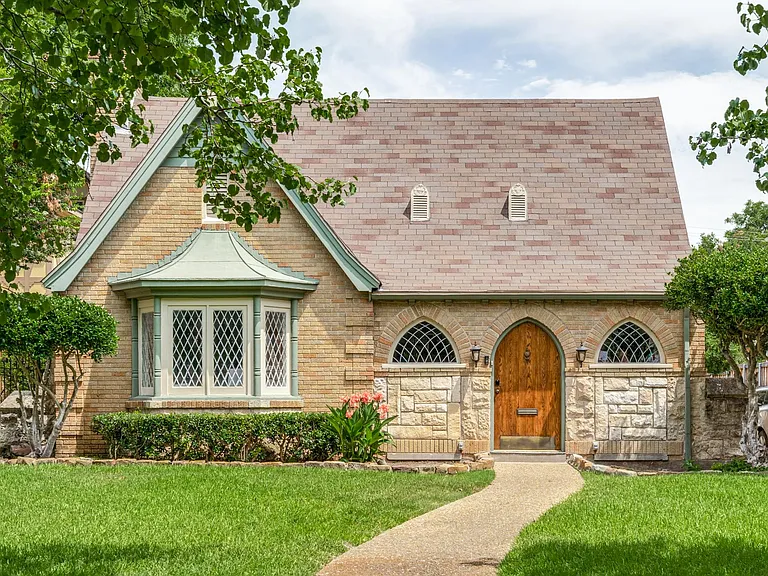 6933 Westlake Ave — Photo 1