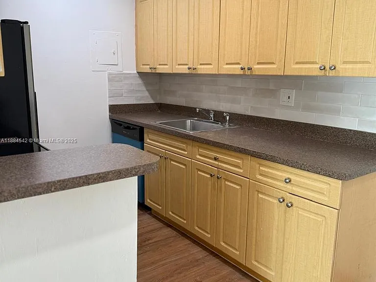 10794 N Kendall Dr #108 — Photo 3