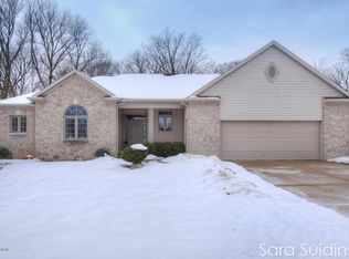 8131 Park West Dr, Jenison, MI 49428