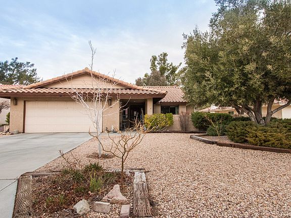 3rd image of 14864 Blue Grass Dr
