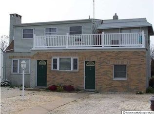 22 Trenton Ave, Lavallette, NJ 08735
