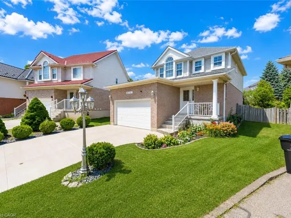 42 Briarmeadow Cres, Kitchener, ON N2A 4C5