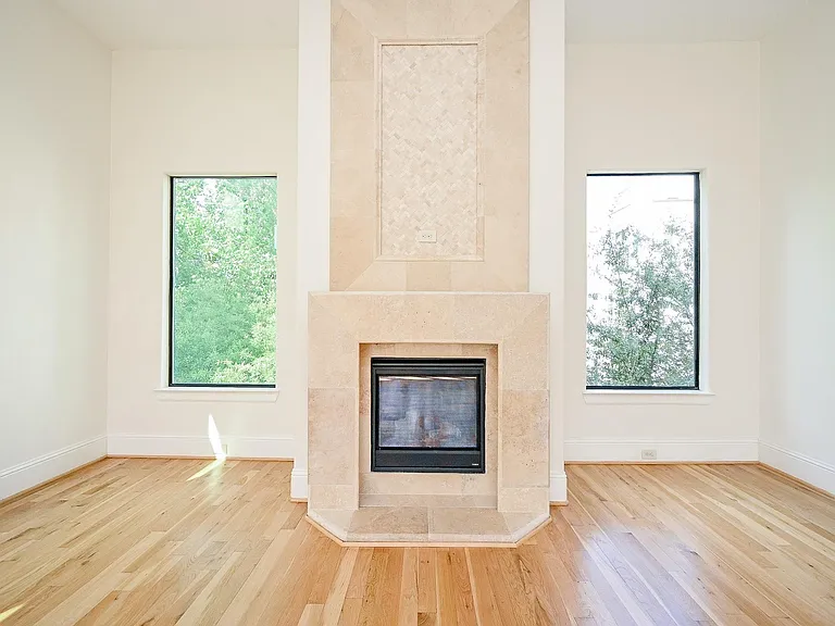 1825 W 24th St — Photo 9