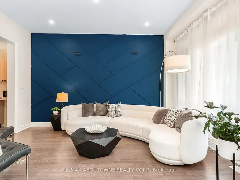 3294 Millicent Ave — Photo 4