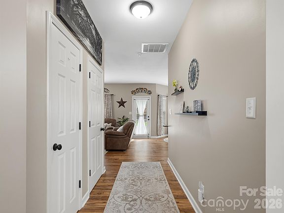 4th image of 6520 McIlwaine Rd