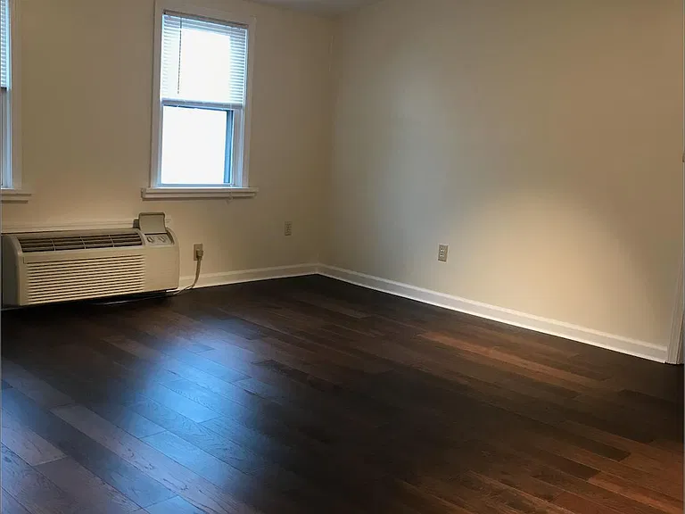 1325 Sloane Ave #3 — Photo 13