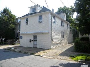 22 Club Rd, Glen Cove, NY 11542