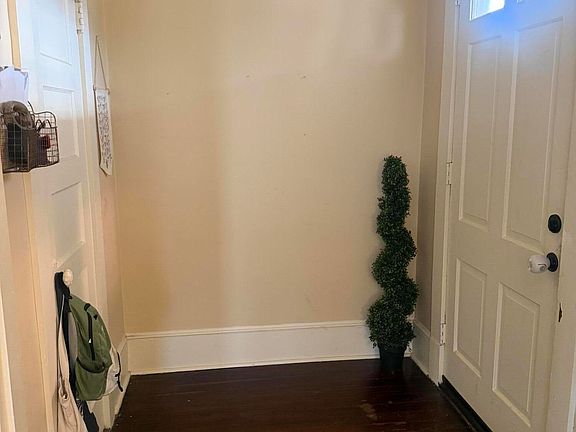 4th image of 2 Allen St