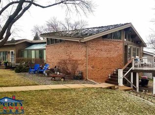 1300 Meadow Ln, Wayne, NE 68787