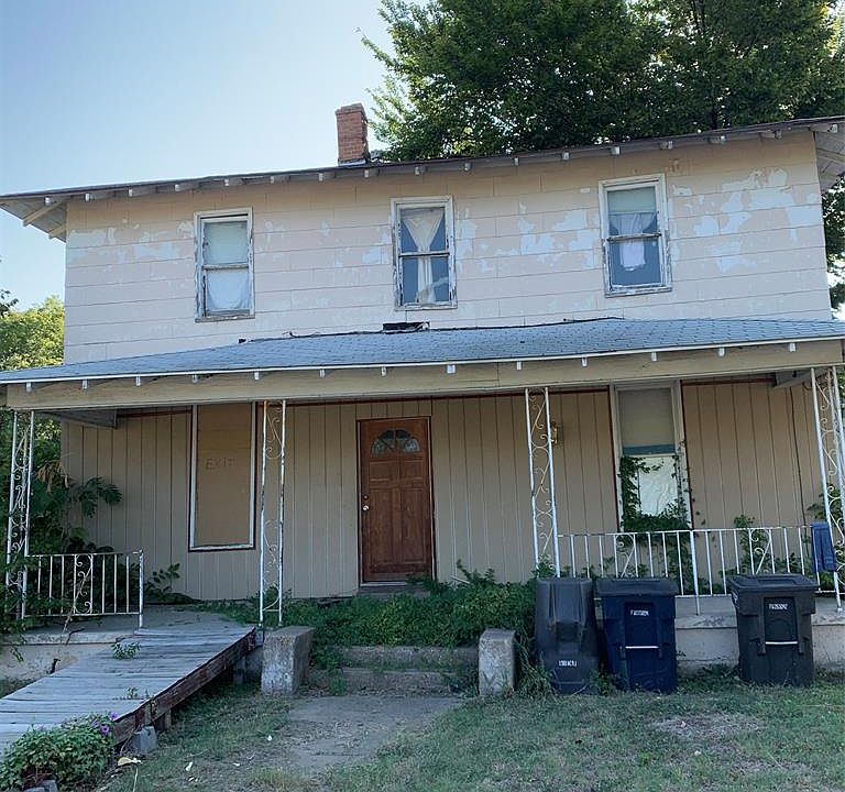 1st image of 1121 Saint Louis Ave
