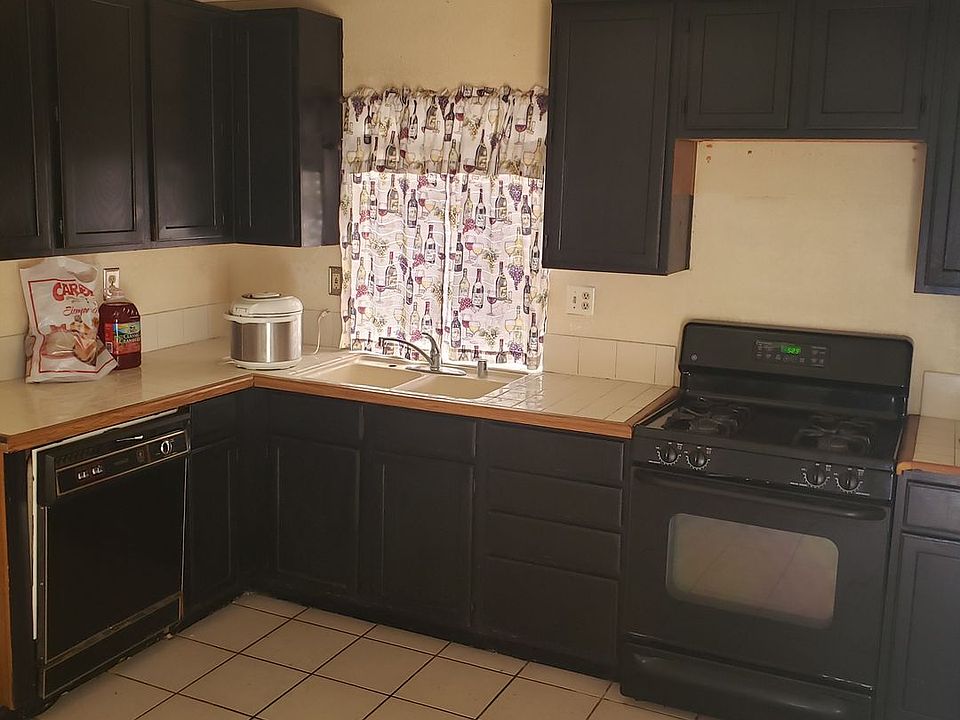 2nd image of 2274 Stonybrook Way