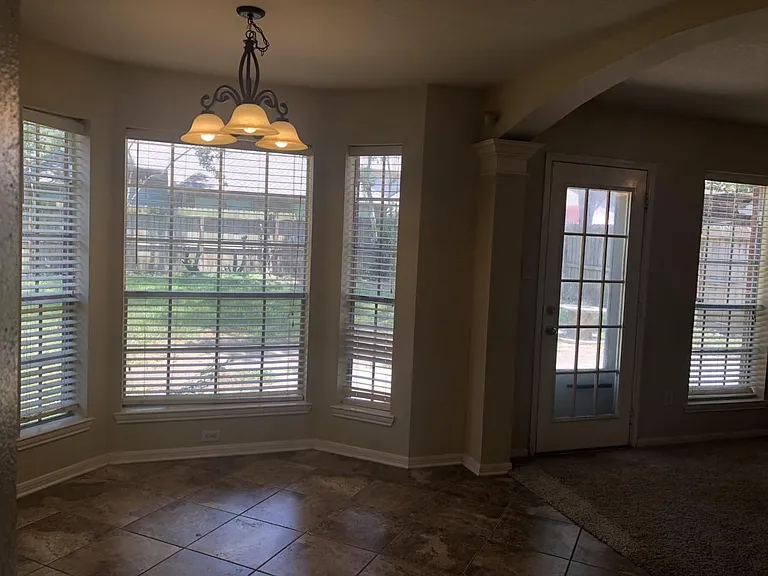 2110 Highland Bay Ct — Photo 5