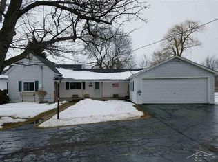 11805 Marion Rd, Saint Charles, MI 48655