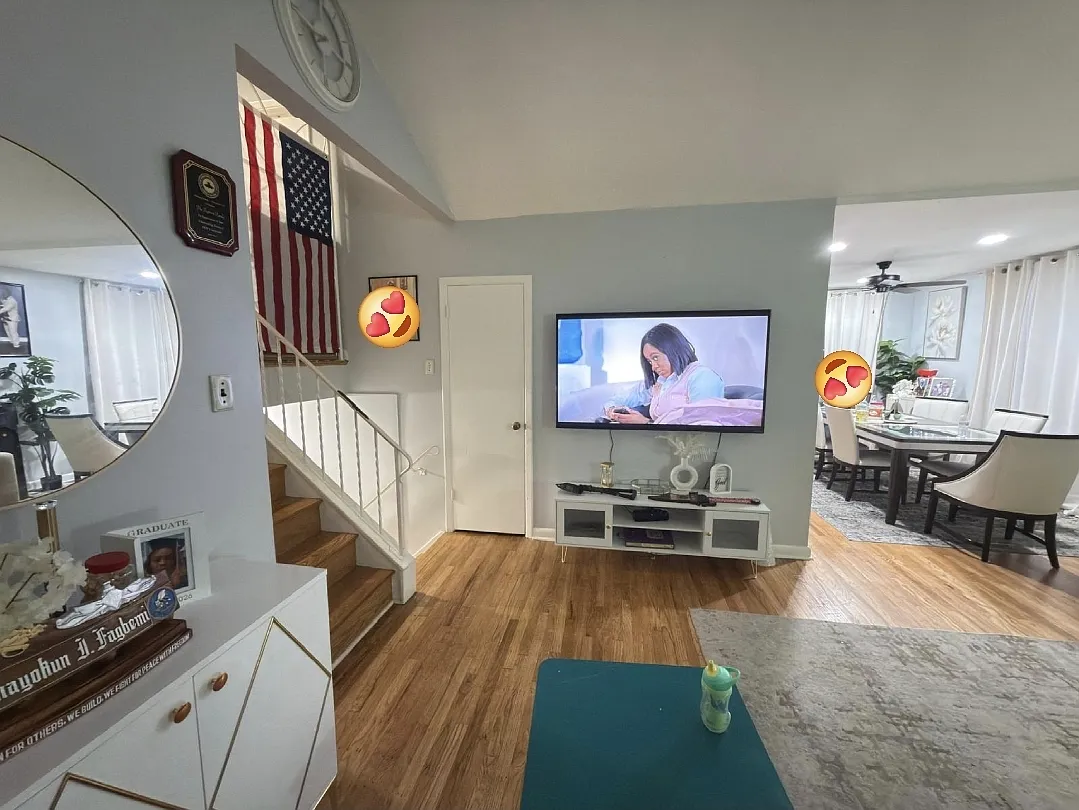 3 bed, 1625 sqft, $2,950 — Photo 1