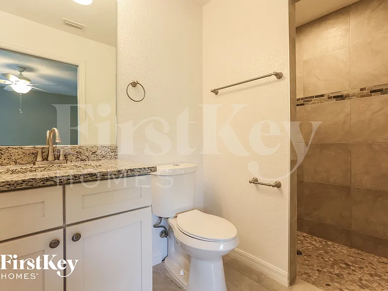 11932 Gretchen Ave — Photo 14