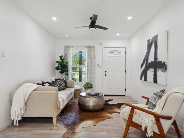 3005 Pate Dr, Fort Worth, TX 76105