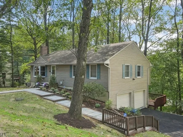 143 Hillcrest Ave, Morris Twp., NJ 07960